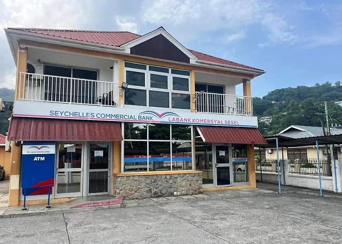Le Chateau Bleu Guest house Anse aux Pins
