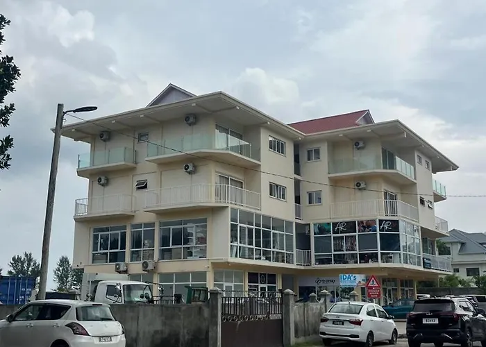 Le Chateau Bleu Anse aux Pins