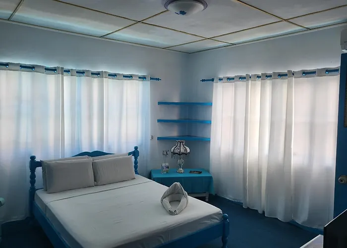 Le Chateau Bleu 3*