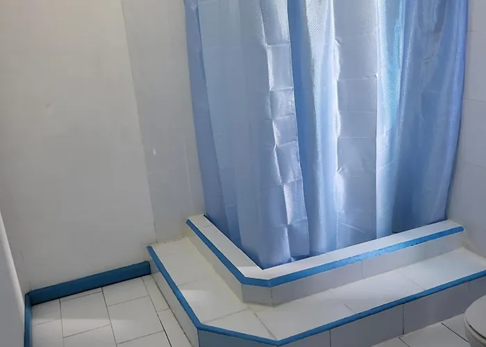 Le Chateau Bleu Guest house 3*