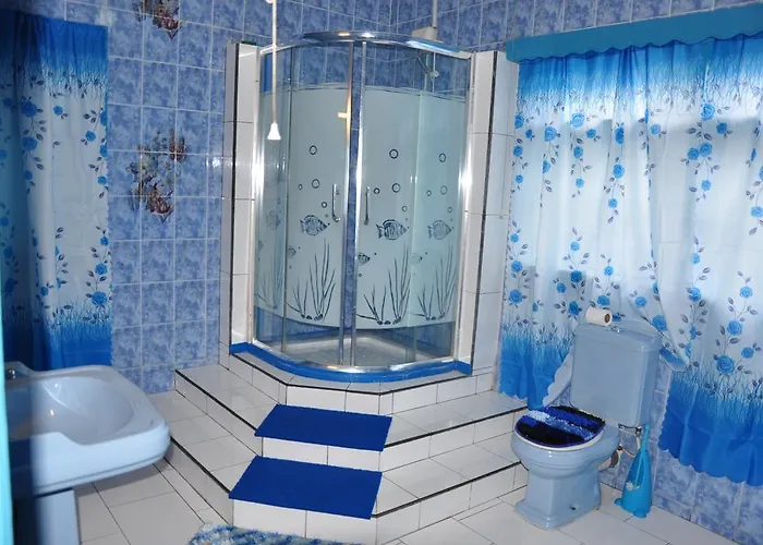 Guest house Le Chateau Bleu 3*