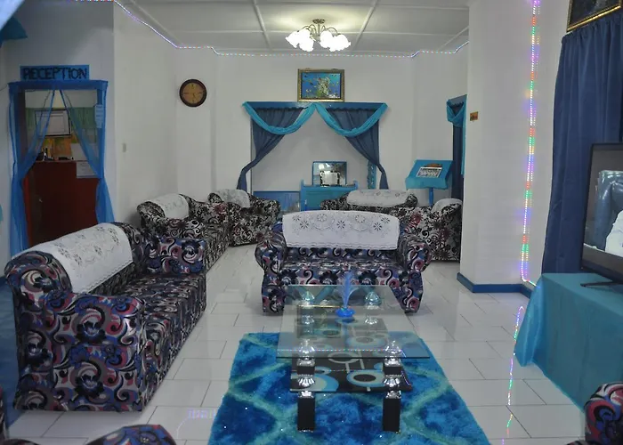 Guest house Le Chateau Bleu 3*
