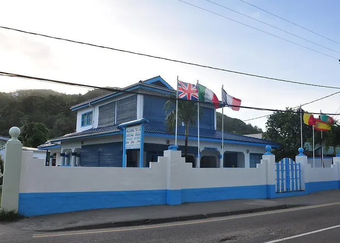 Guest house Le Chateau Bleu 3*