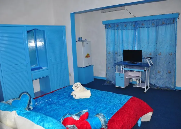Guest house Le Chateau Bleu 3*